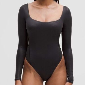 Lululemon Wundermost Ultra-Soft Nulu Square-Neck Long-Sleeve Bodysuit *Shine